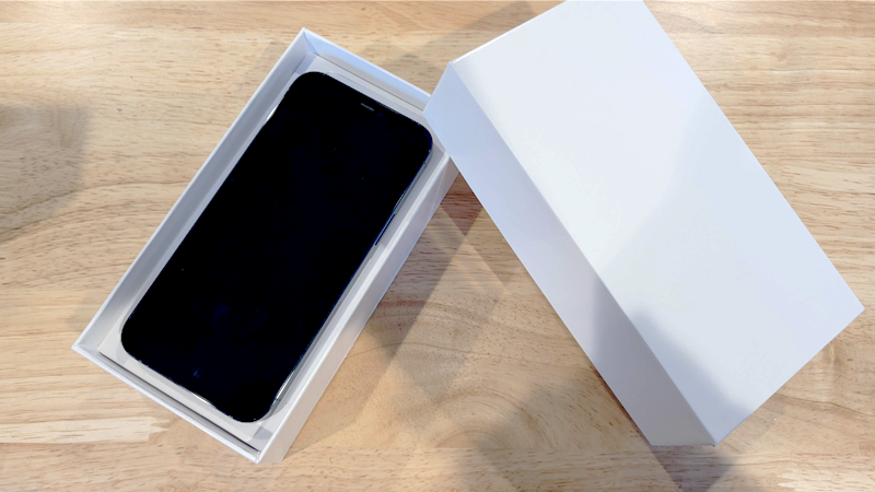Apple iPhone 13 Pro Max A2484 256GB Unlocked Good Condition Apple iPhone 13 Pro Max A2484 256GB Unlocked Good Condition